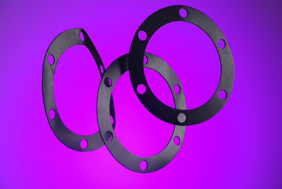 Metal gaskets
